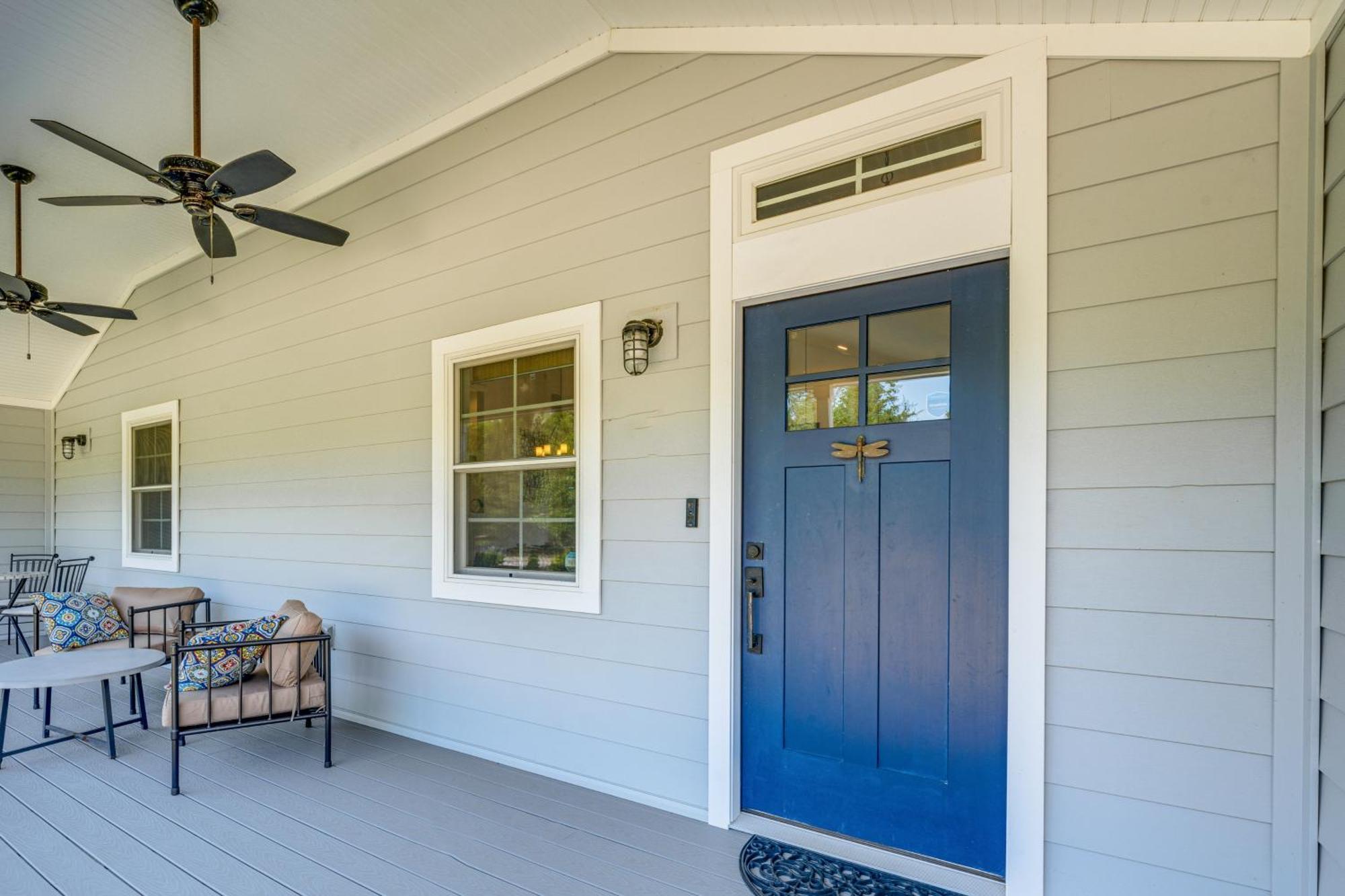 Distinctive Hamptons Home With Pool Near Bay, Ocean Хамптън Бейс Екстериор снимка